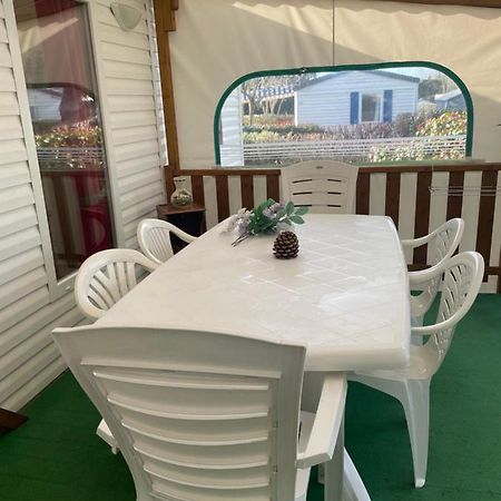 Mobil Home Parfait Etat Sur Camping Arvert Kültér fotó
